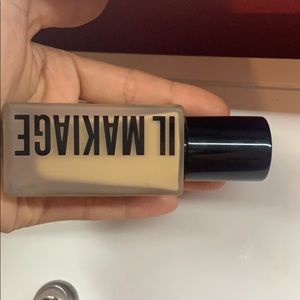 IL MAKEUP FOUNDATION